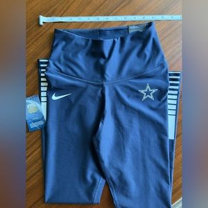 Nike Cowboys leggings NWT size Small.
